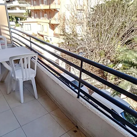 Apartment Henri Camille Real Estate - Rouaze 2 -studio A 50m Center Cannes